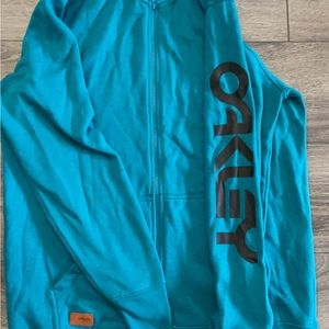 oakley hoodie